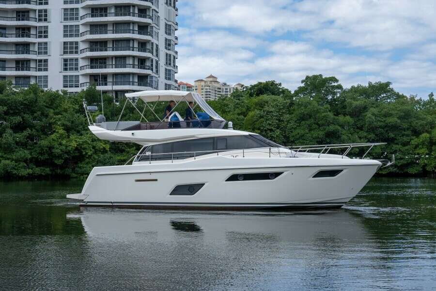 45ft Ferretti Yachts Yacht For Sale