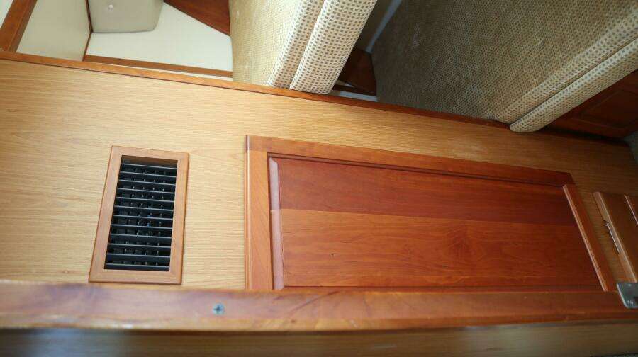 Whiskey Romeo 38ft Luhrs Yacht For Sale