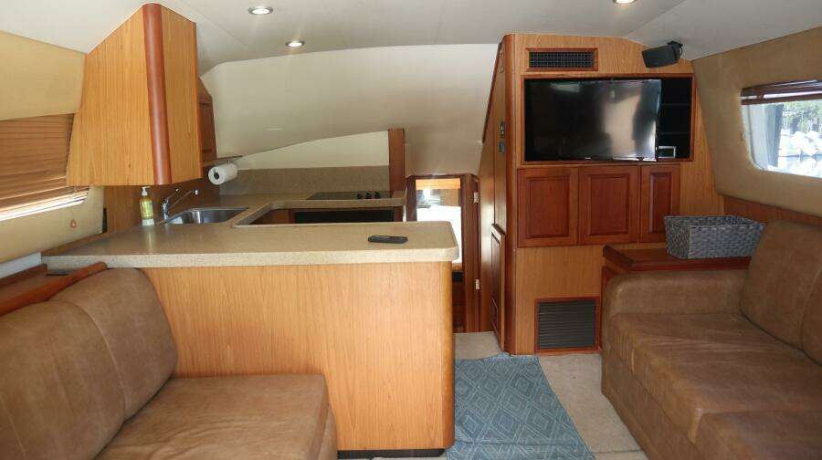 Whiskey Romeo 38ft Luhrs Yacht For Sale