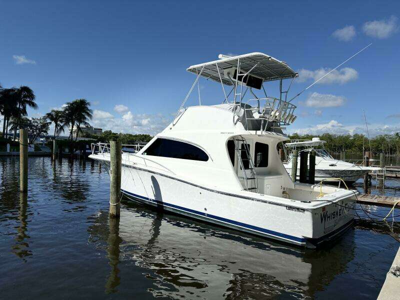 Whiskey Romeo 38ft Luhrs Yacht For Sale