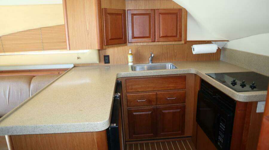 Whiskey Romeo 38ft Luhrs Yacht For Sale