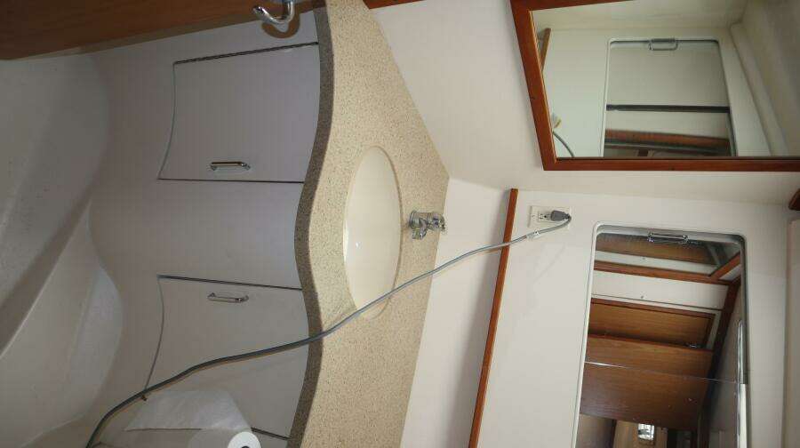 Whiskey Romeo 38ft Luhrs Yacht For Sale