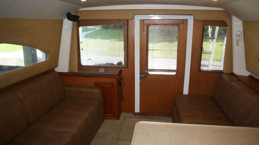 Whiskey Romeo 38ft Luhrs Yacht For Sale