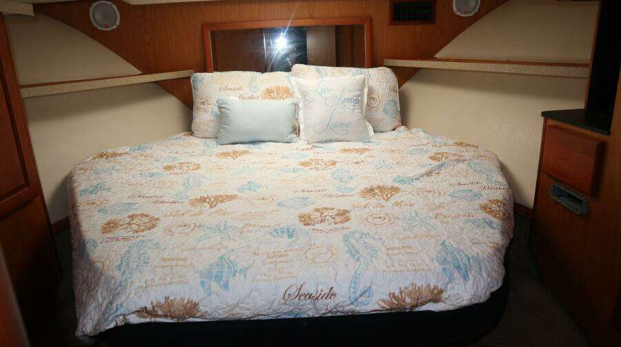 Whiskey Romeo 38ft Luhrs Yacht For Sale