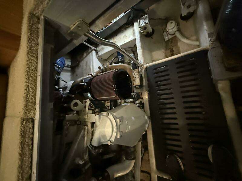 Whiskey Romeo 38ft Luhrs Yacht For Sale