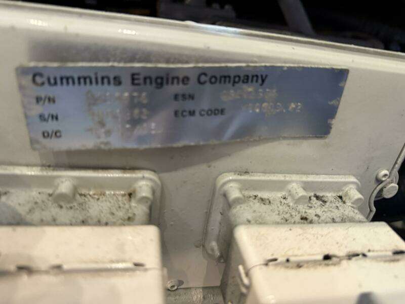 Whiskey Romeo 38ft Luhrs Yacht For Sale