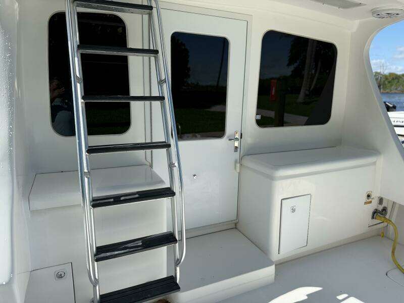 Whiskey Romeo 38ft Luhrs Yacht For Sale