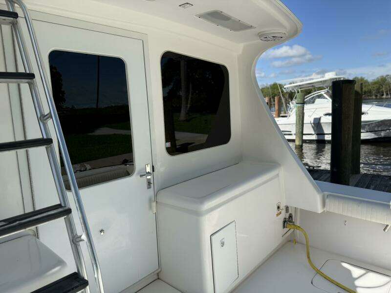 Whiskey Romeo 38ft Luhrs Yacht For Sale
