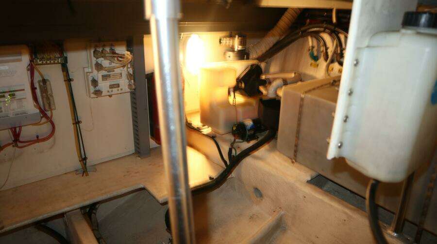 Whiskey Romeo 38ft Luhrs Yacht For Sale