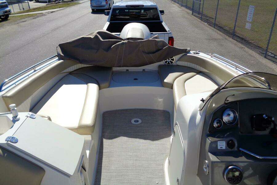 19ft Stingray Yacht For Sale