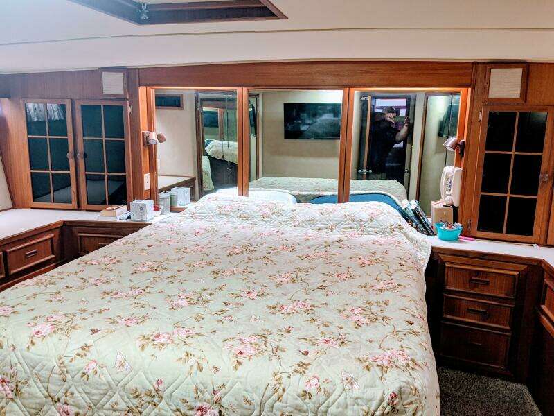 46' Chris Craft 1986 Main SR