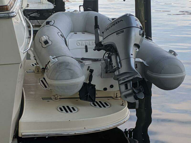 46' Chris Craft 1986 Tender