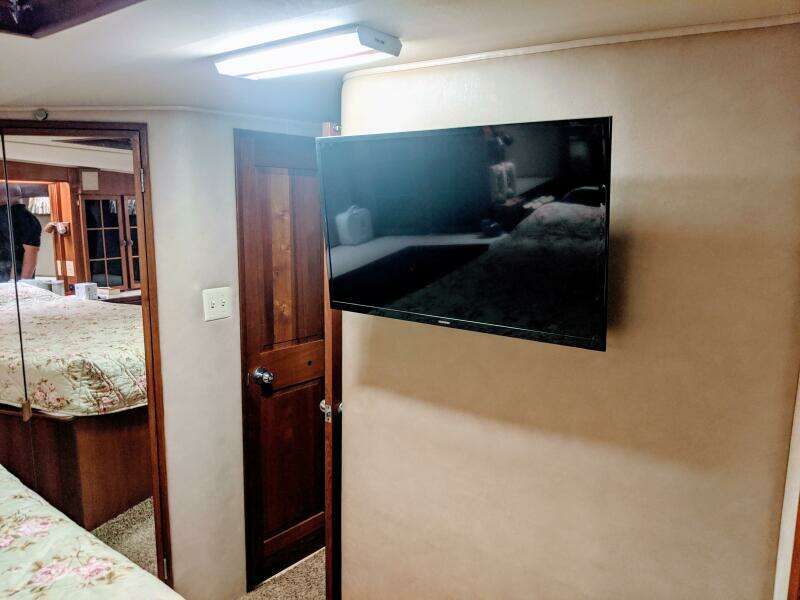 46' Chris Craft 1986 Main SR