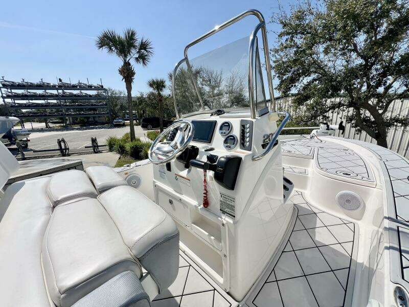 20ft Robalo Yacht For Sale