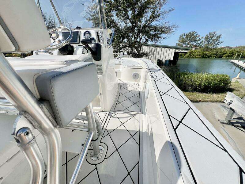 20ft Robalo Yacht For Sale