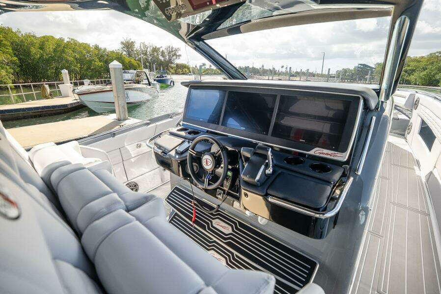 42ft Cigarette Yacht For Sale