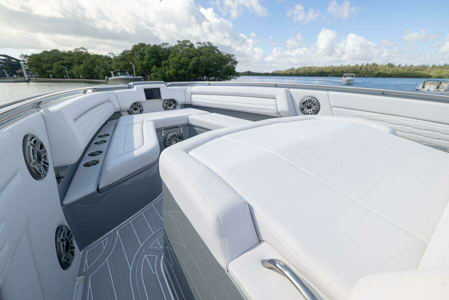 42ft Cigarette Yacht For Sale