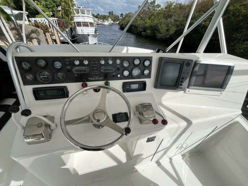 NEXT 42ft Post Yacht For Sale