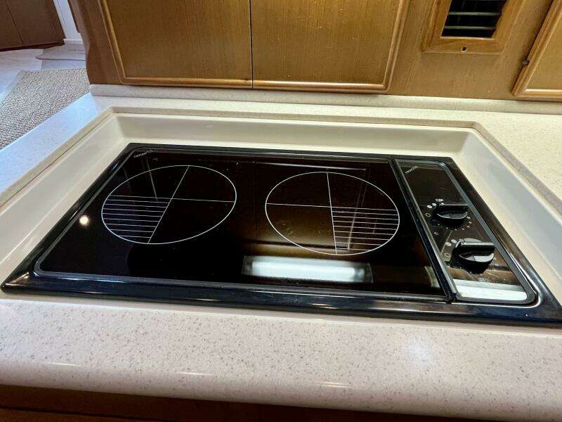 NEXT 42ft Post Yacht For Sale