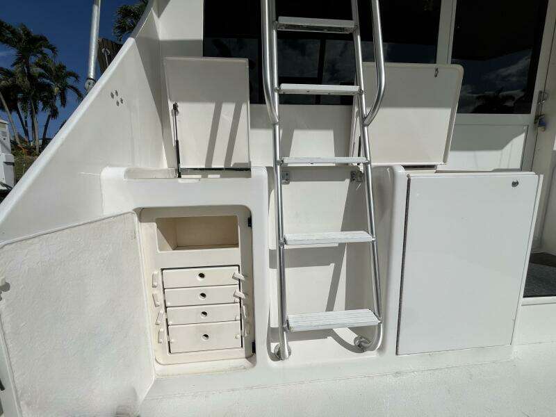 NEXT 42ft Post Yacht For Sale