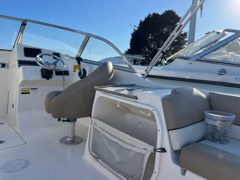 24' 2019 Key West 239 DFS