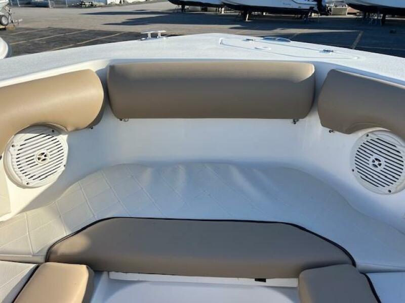 24' 2019 Key West 239 DFS