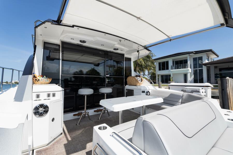 45' 2018 Cruisers 45 Cantius