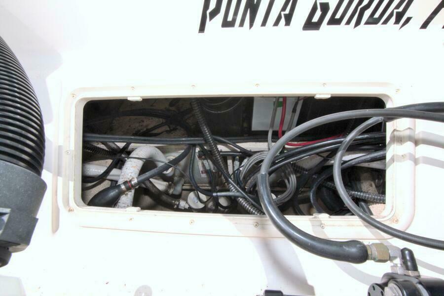 27' 2018 Sea Chaser 27 HFC CC