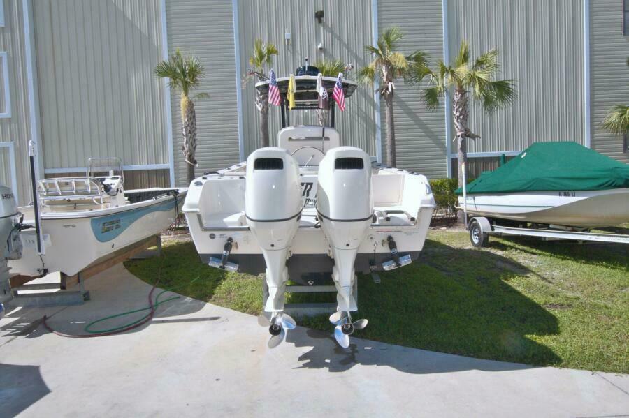 27' 2018 Sea Chaser 27 HFC CC