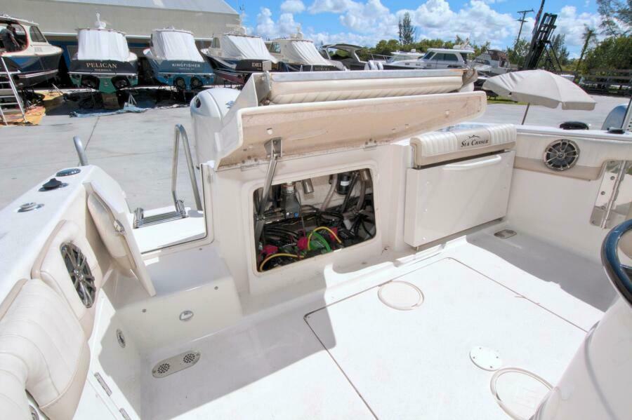 27' 2018 Sea Chaser 27 HFC CC