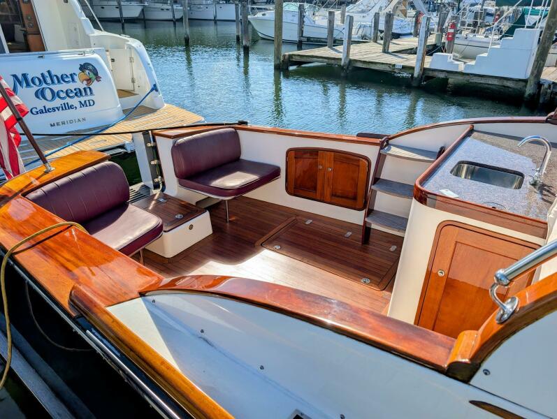 41' 2000 Santa Cruz Coastal Flyer Express