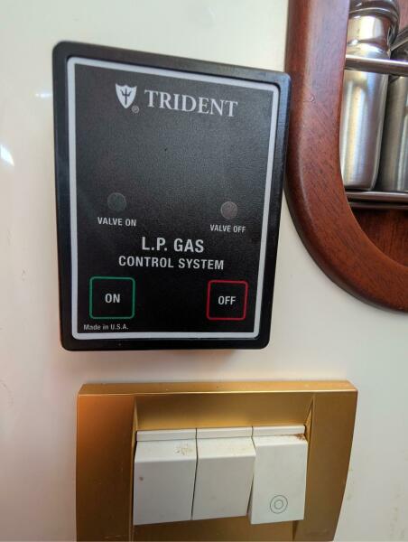 41' 2000 Santa Cruz Coastal Flyer Express