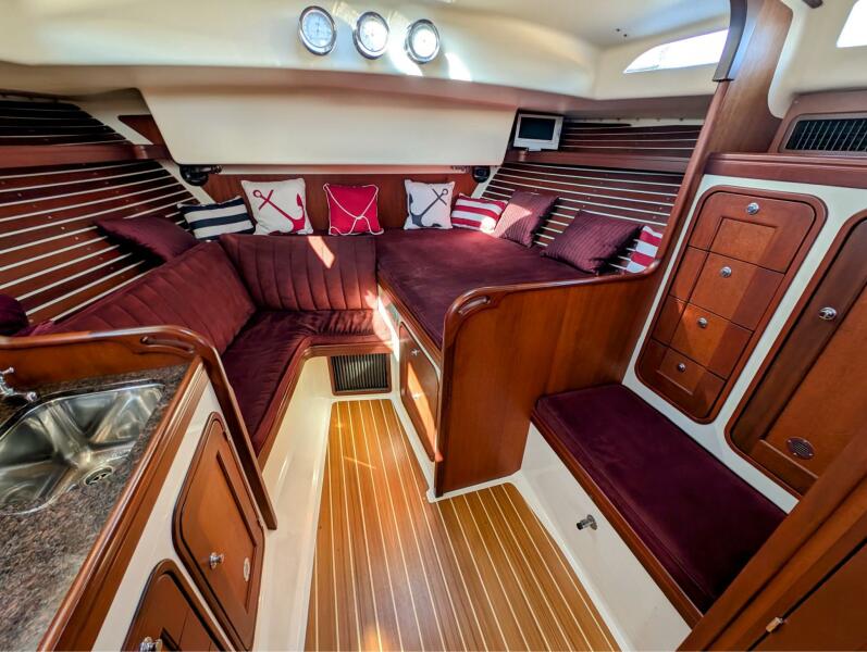 41' 2000 Santa Cruz Coastal Flyer Express