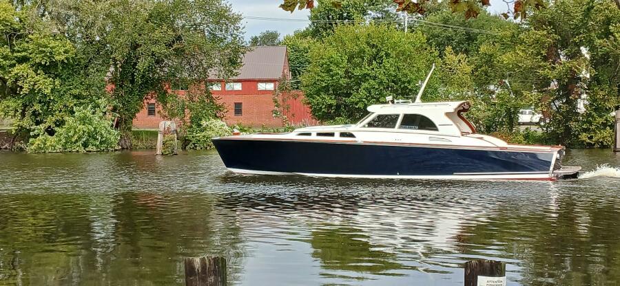 41' 2000 Santa Cruz Coastal Flyer Express