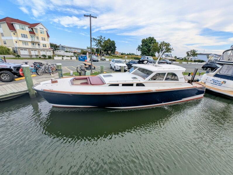 41' 2000 Santa Cruz Coastal Flyer Express