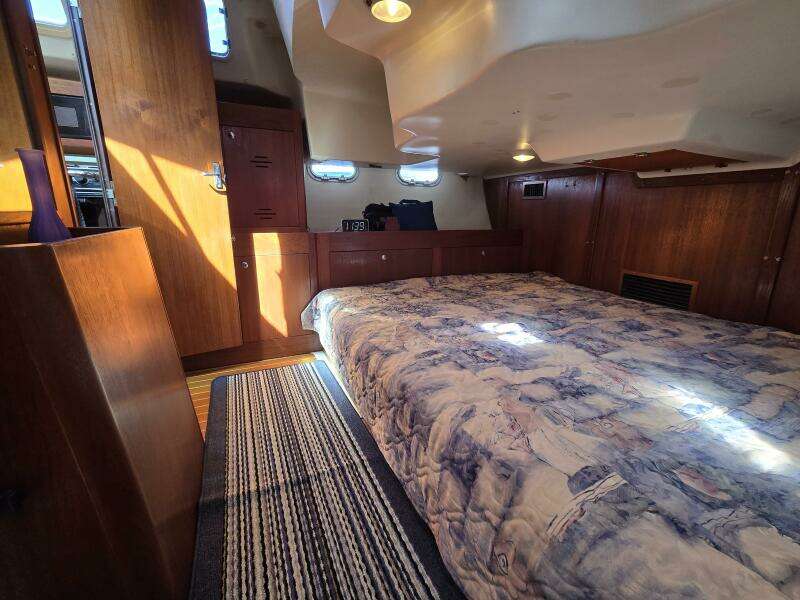 Safineia 41ft Hunter Yacht For Sale