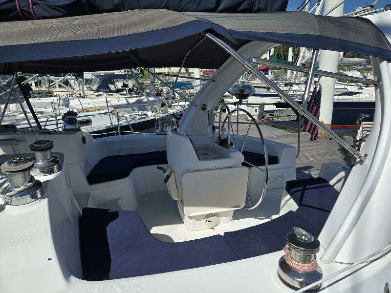 Safineia 41ft Hunter Yacht For Sale