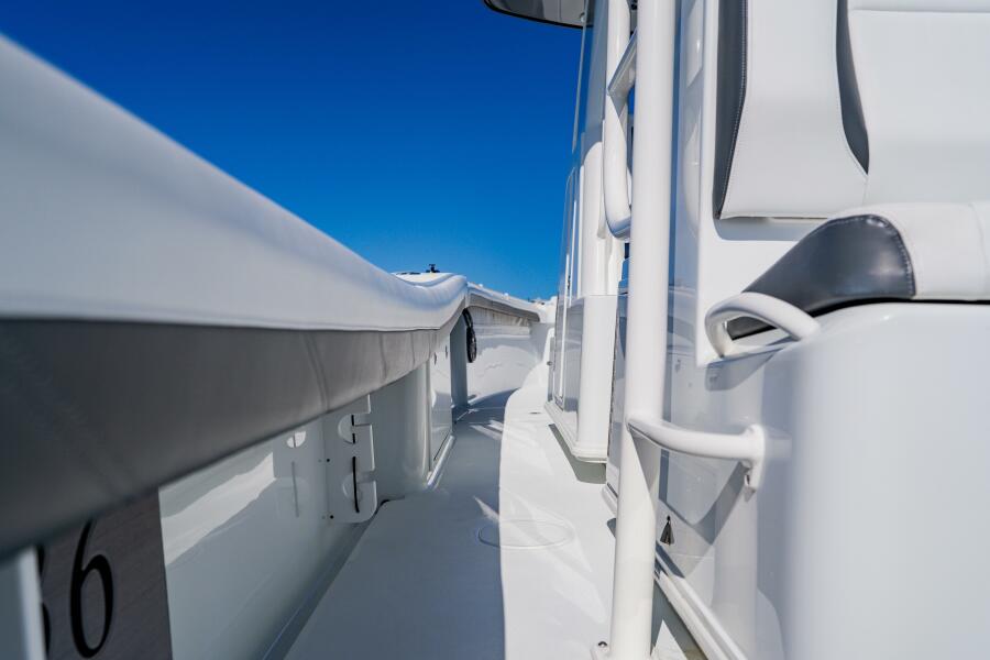 36' 2025 Yellowfin 36 Offshore