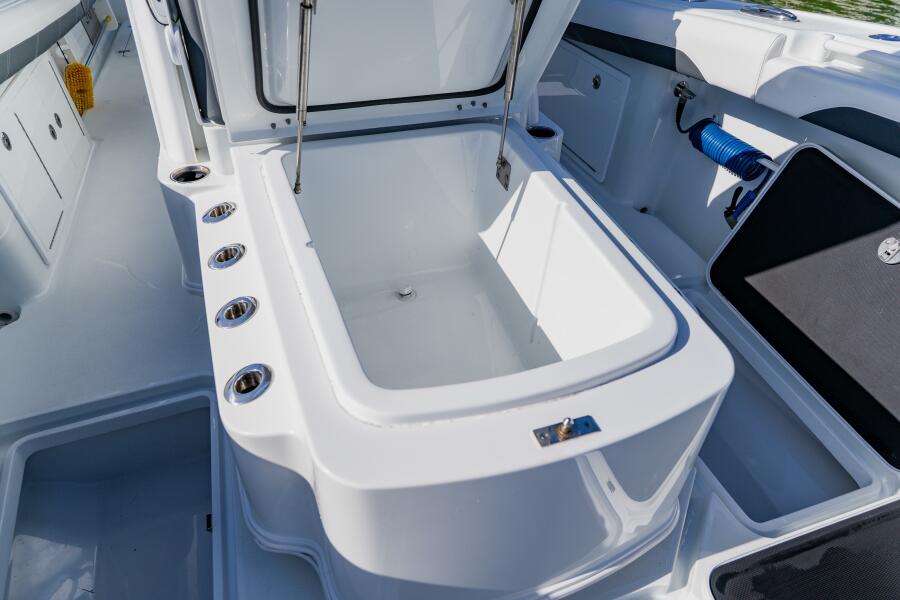 36' 2025 Yellowfin 36 Offshore