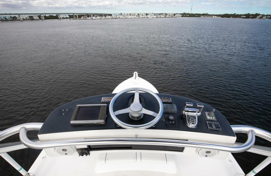 68' 2007 Viking 68 Convertible