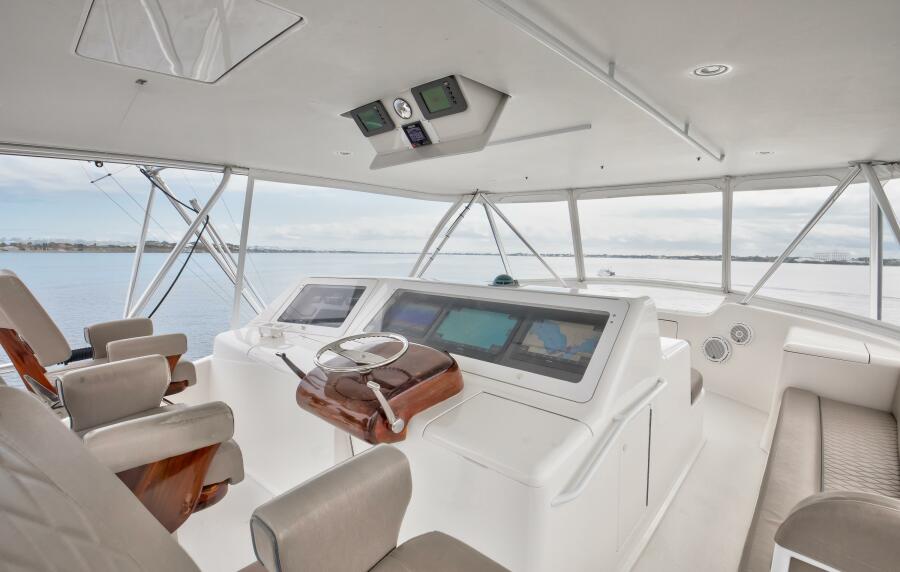 68' 2007 Viking 68 Convertible