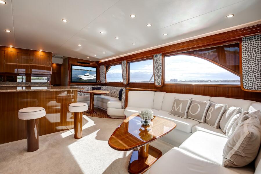 68' 2007 Viking 68 Convertible