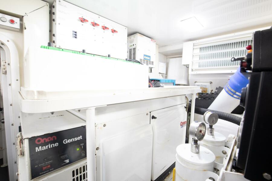 68' 2007 Viking 68 Convertible