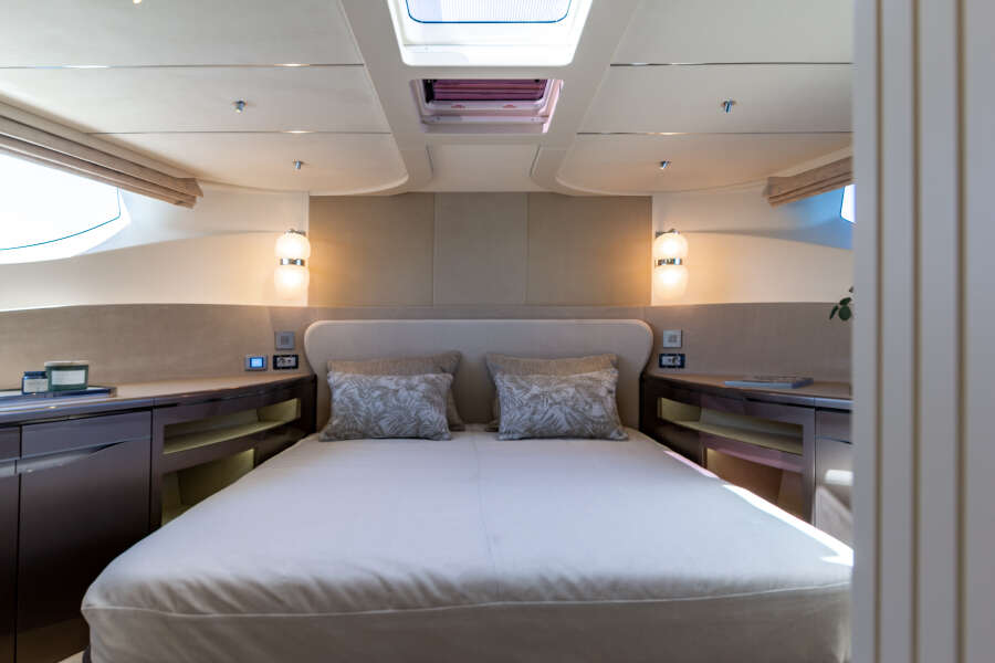 62ft Galeon Yacht For Sale