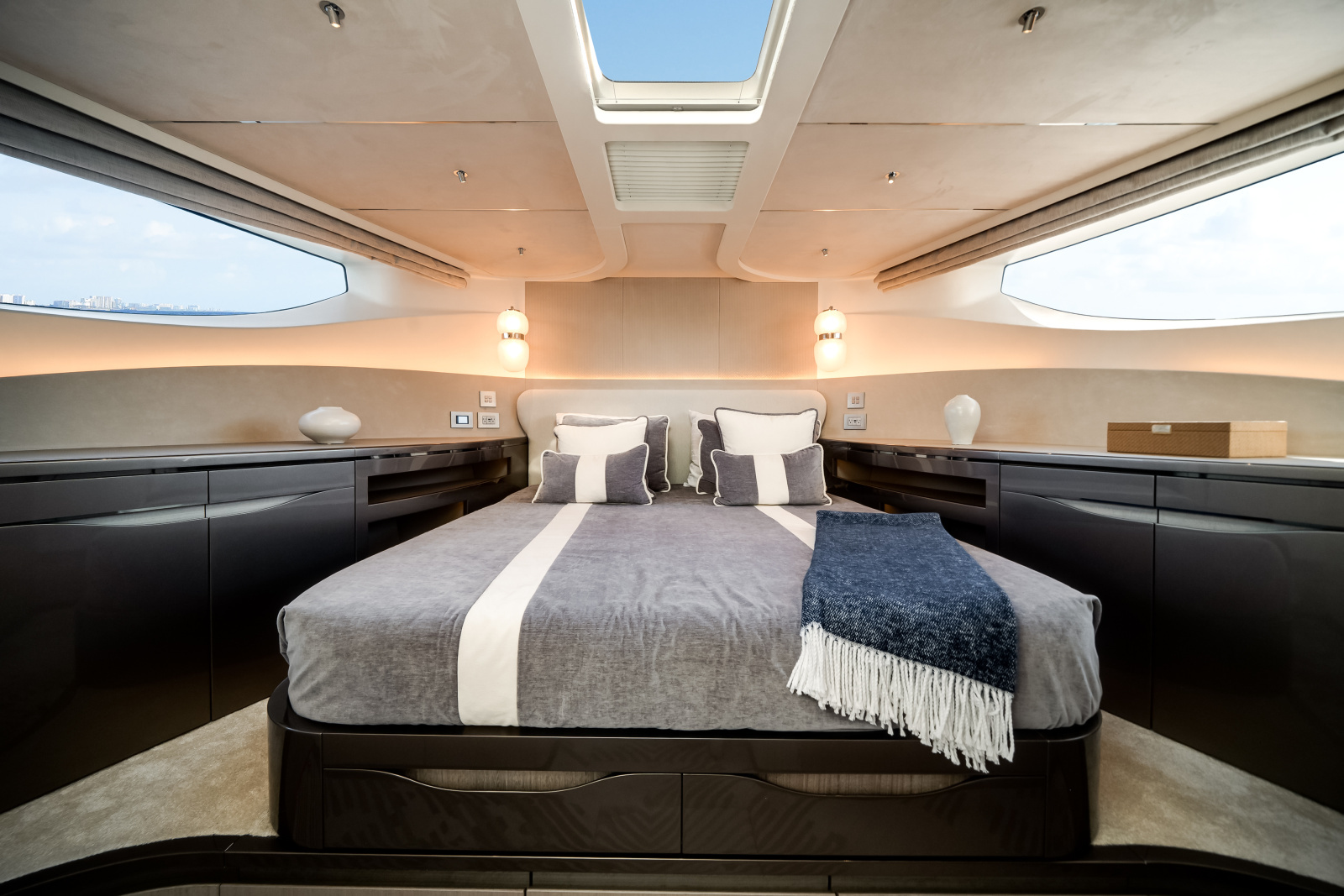 62ft Galeon Yacht For Sale