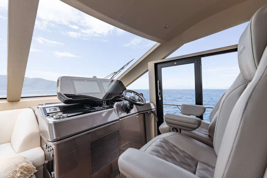 62ft Galeon Yacht For Sale