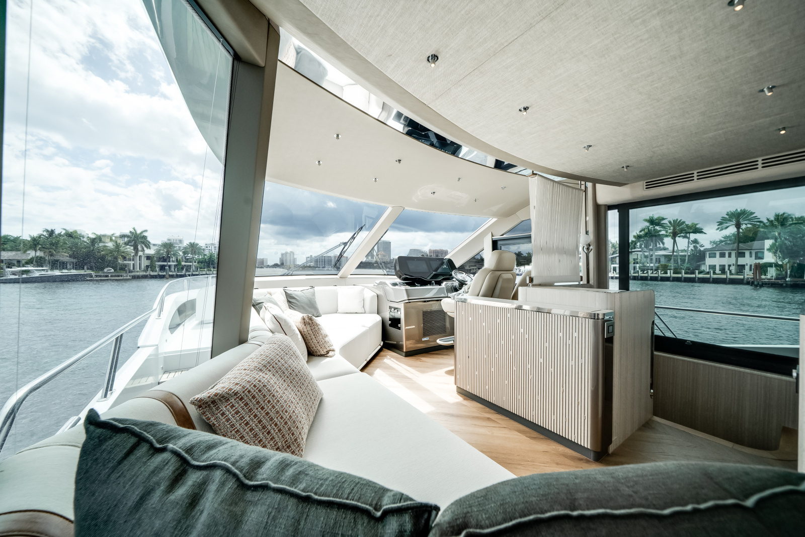 62ft Galeon Yacht For Sale