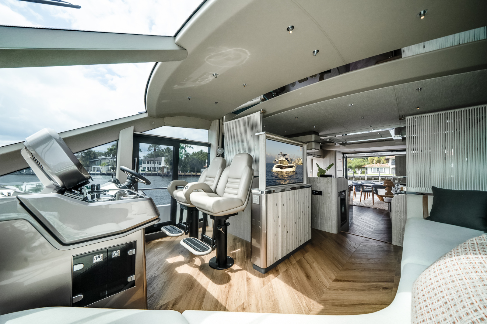 62ft Galeon Yacht For Sale