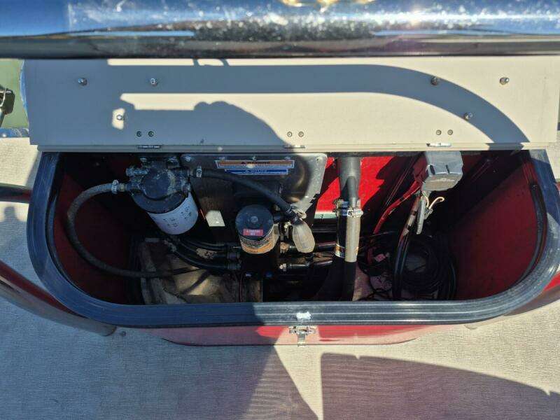 27ft Avalon Yacht For Sale