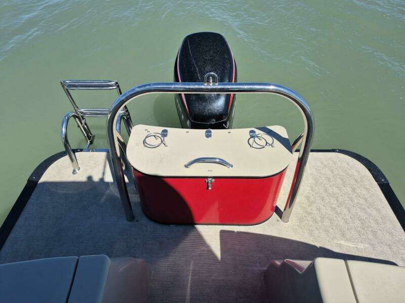 27ft Avalon Yacht For Sale